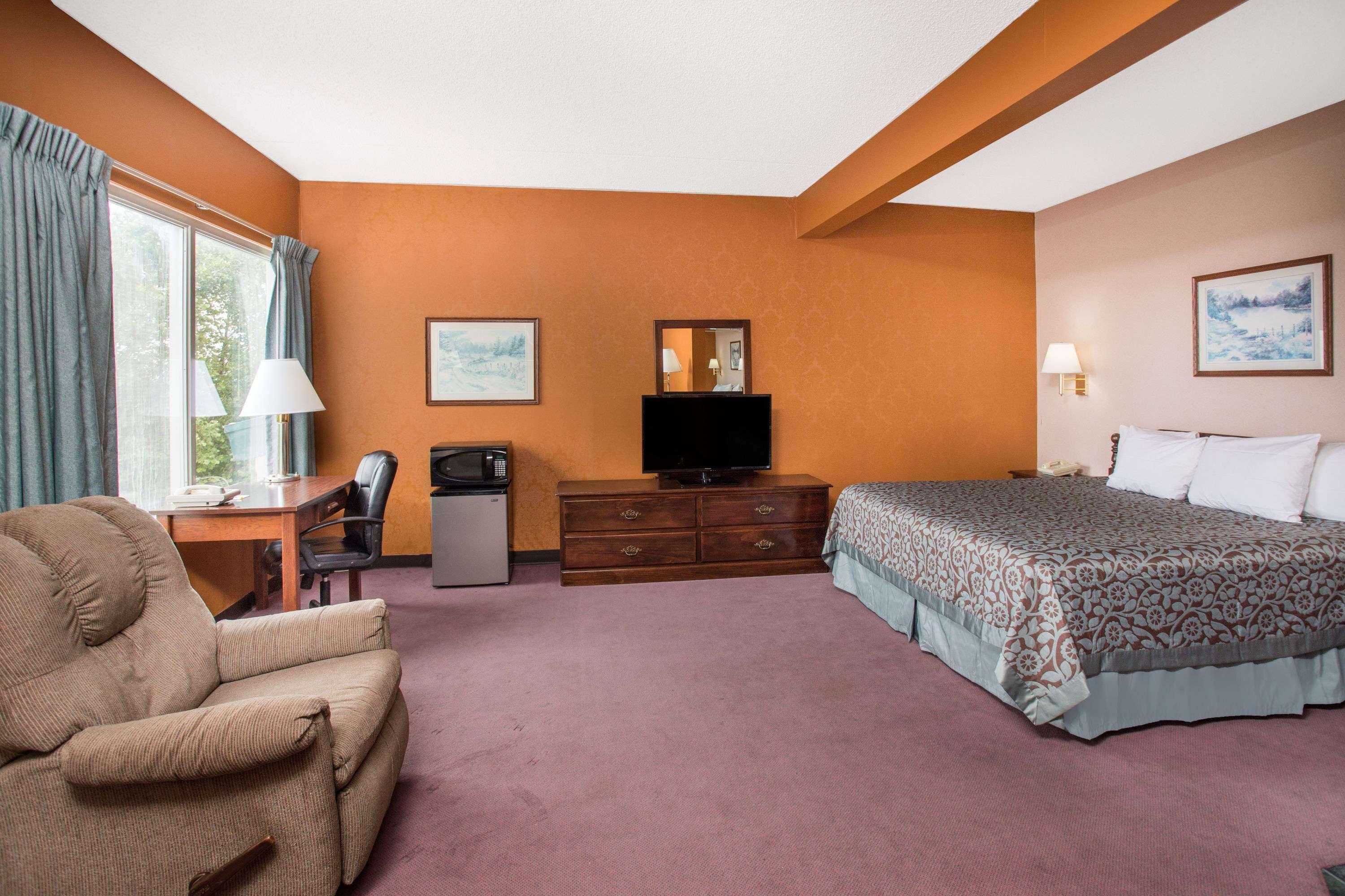 Days Inn By Wyndham Harrison Buitenkant foto